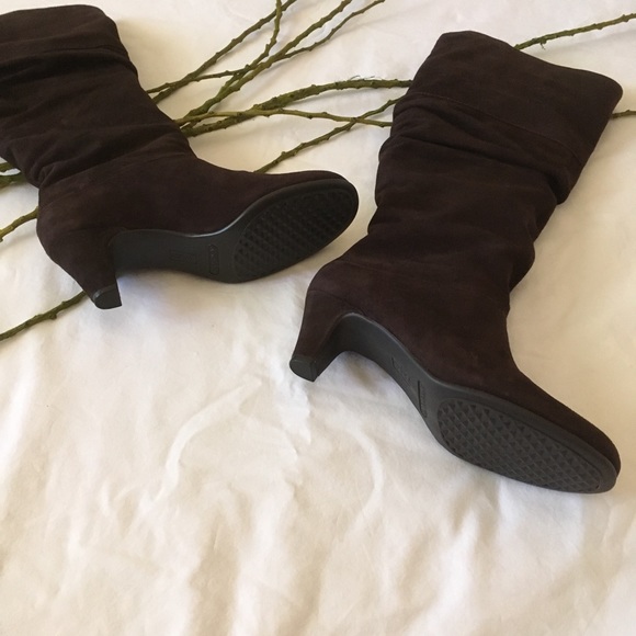 NWOB Aerosoles Suede Slouch Boots - Picture 5 of 5